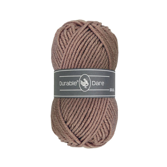Durable Dare garen in kleur 413 Mustang voor haken, te koop bij De Garengarage.